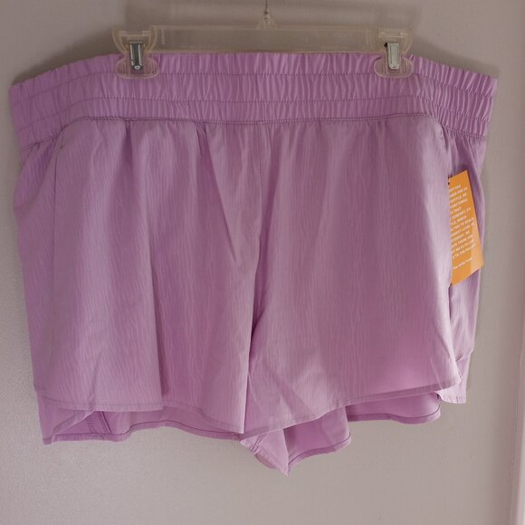 'AVIA' Shorts Size XXL Orchid Pockets NWT - Picture 1 of 15